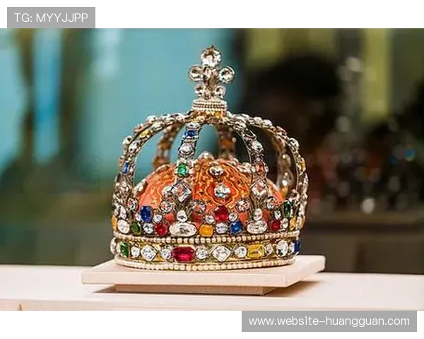 皇冠中国官网官方旗舰店提供最全的产品介绍与最新优惠信息,尽享奢华购物体验 皇冠中国官网官方旗舰店提供最全的产品介绍与最新优惠信息,尽享奢华购物体验